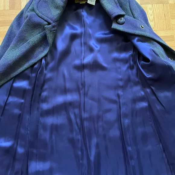 Cute coat 💜 - Picture 5 of 5